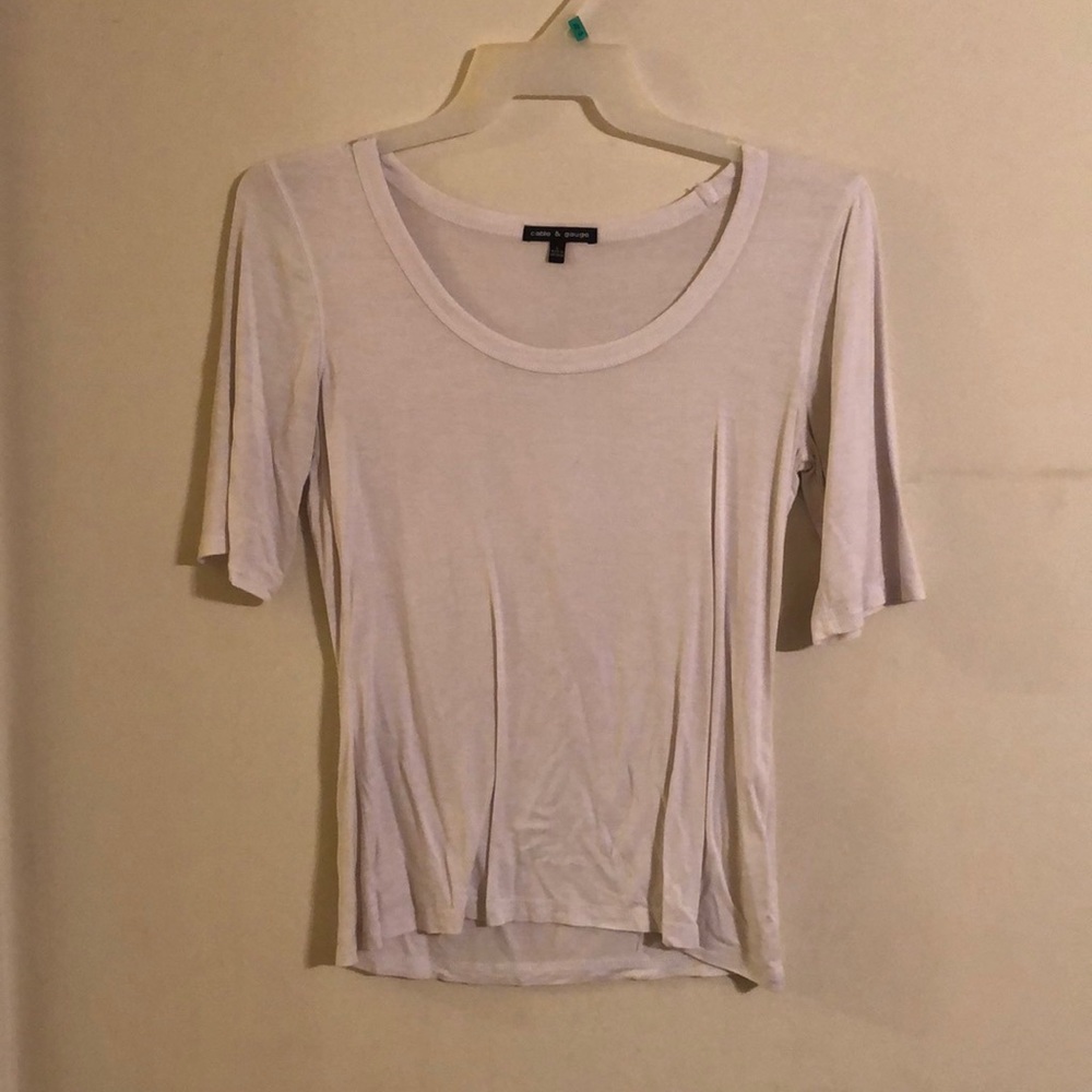 Fitted white tee